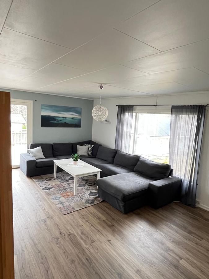Appartement Hus Sentralt I Lofoten à Leknes Extérieur photo