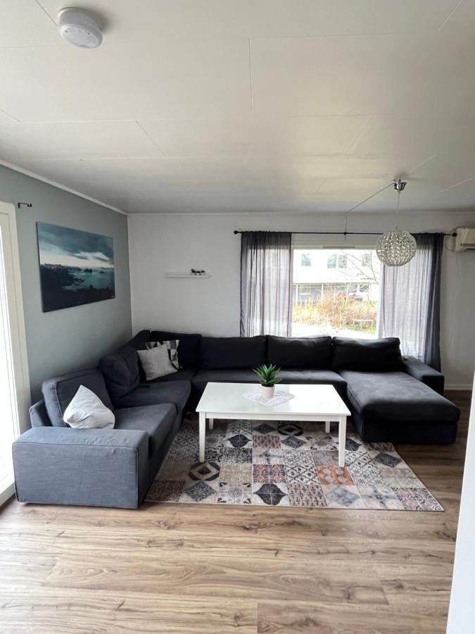 Appartement Hus Sentralt I Lofoten à Leknes Extérieur photo